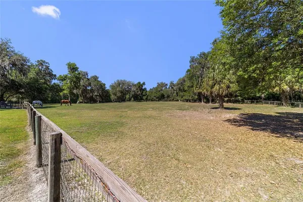 $2,000,000 | 20005 Northwest 135th Avenue, Micanopy, FL 32667
