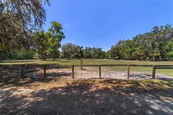 $2,000,000 | 20005 Northwest 135th Avenue, Micanopy, FL 32667