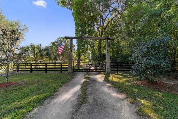 $2,000,000 | 20005 Northwest 135th Avenue, Micanopy, FL 32667