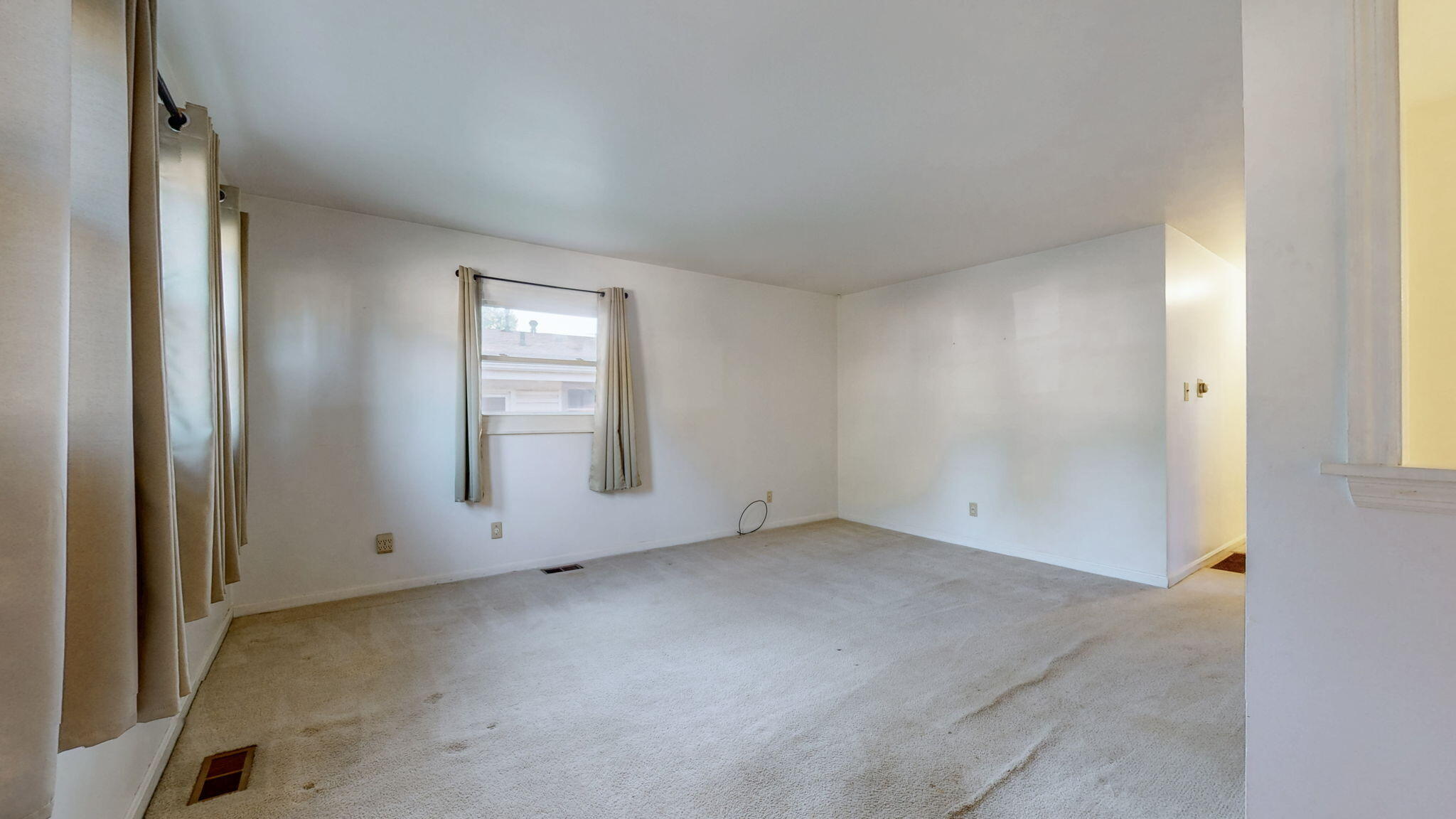 208 Savoy Road Lexington, KY 40504 - Photo 6 of 33 6-web-or-mls-208 Savoy Rd Lexington KY 4
