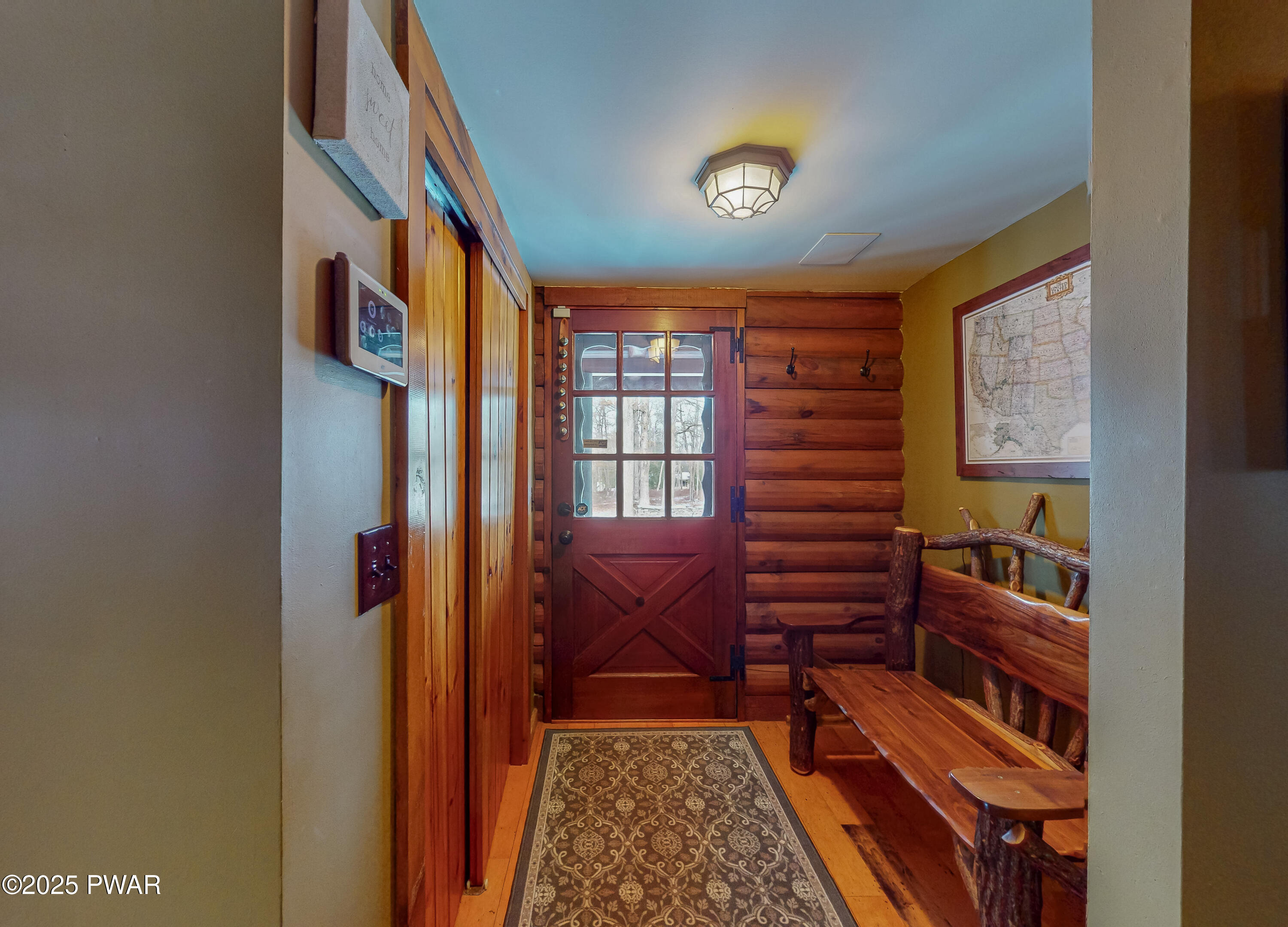 184 Nelson Road Milford, PA 18337 - Photo 15 of 45 Foyer
