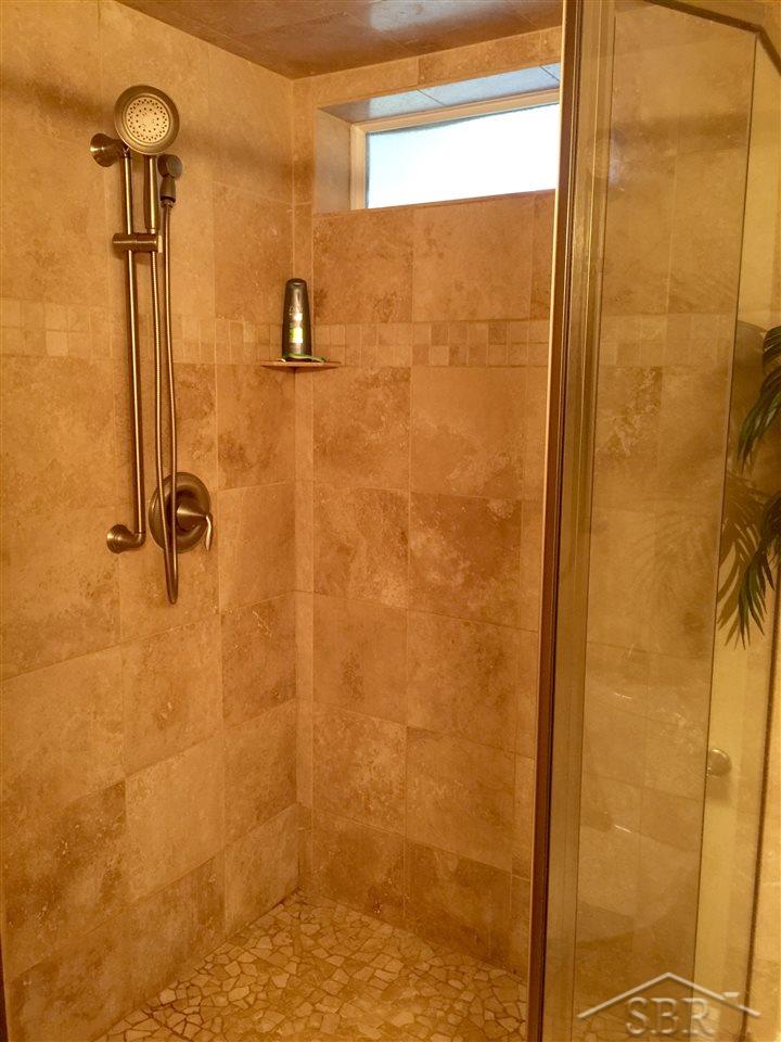 653 East Brooks Road Midland, MI 48640 - Photo 19 of 24 31295277-18.JPG
