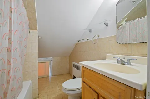 $879,000 | 2 Bridge Lane, Hicksville, NY 11801