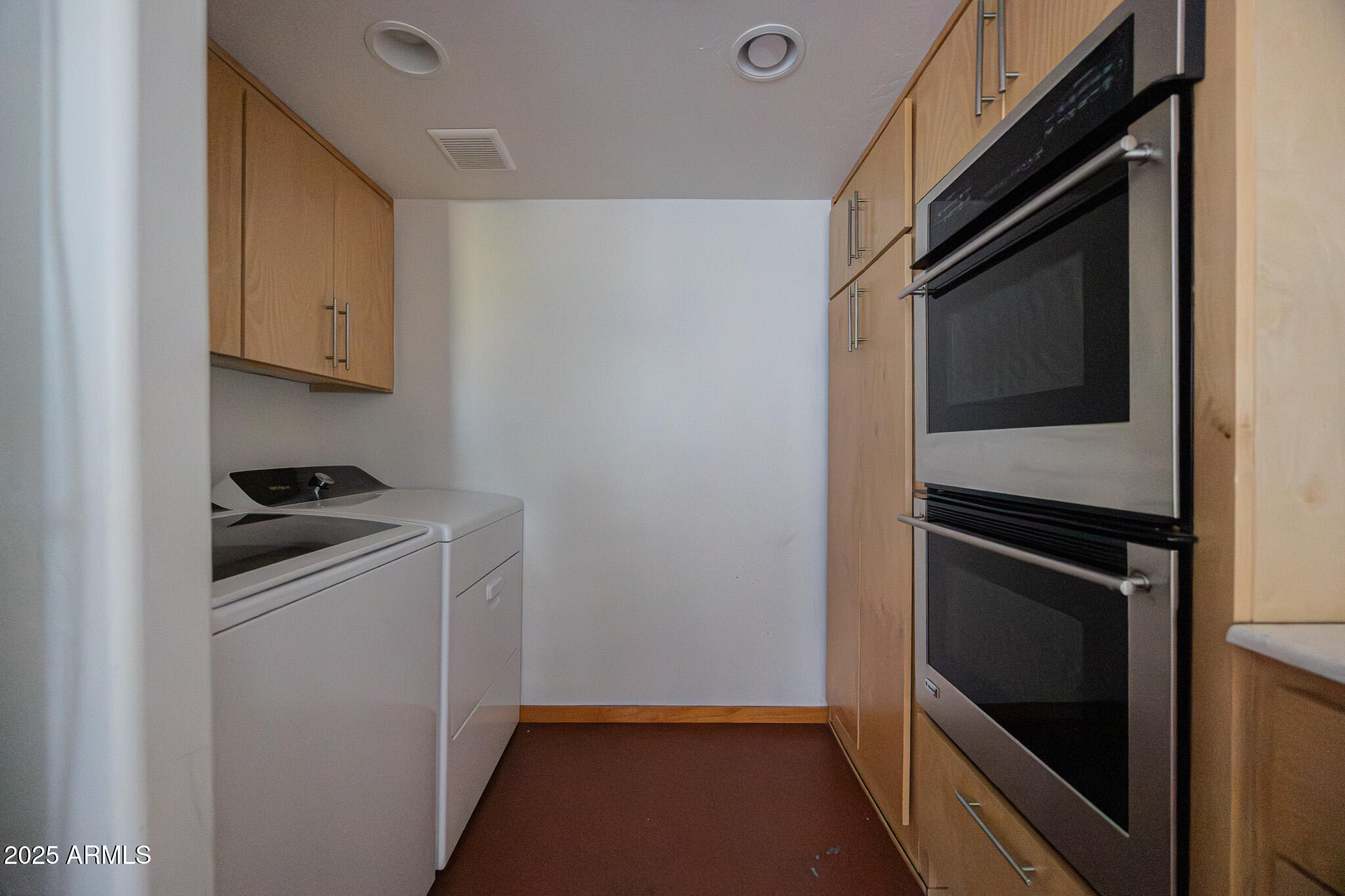 7110 North 7th Avenue Phoenix, AZ 85021 - Photo 11 of 24 12