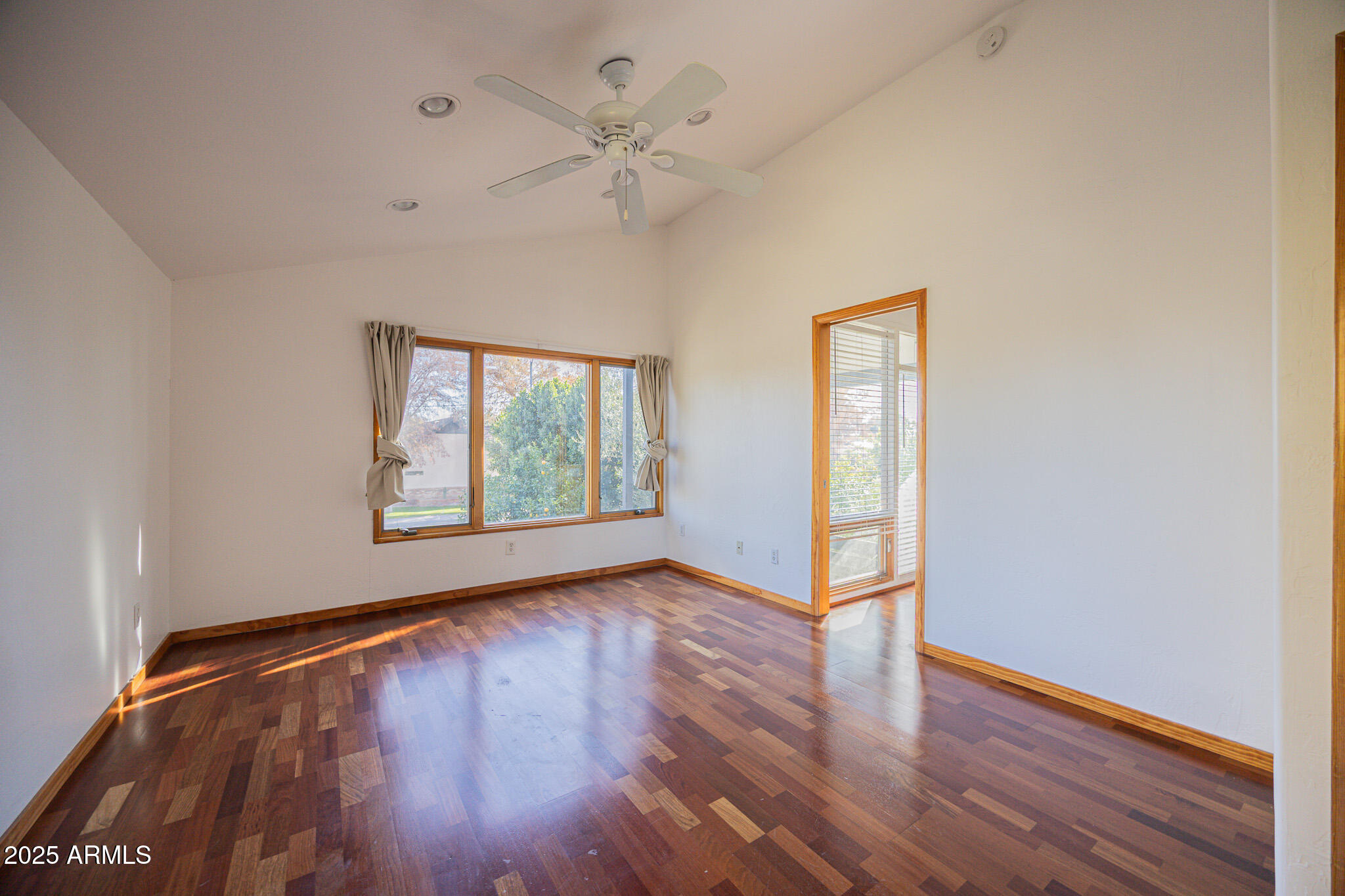 7110 North 7th Avenue Phoenix, AZ 85021 - Photo 13 of 24 B33A7823