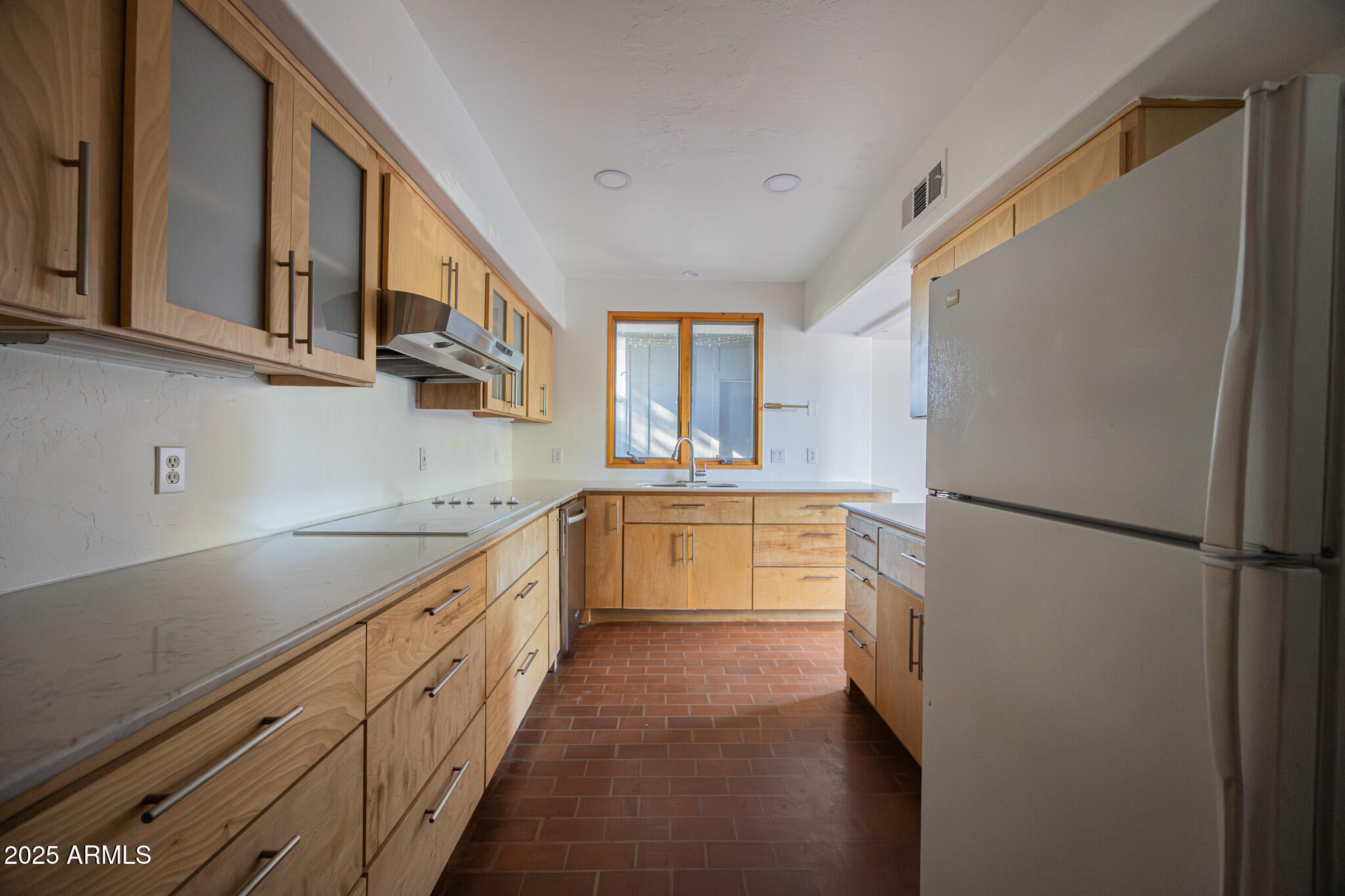 7110 North 7th Avenue Phoenix, AZ 85021 - Photo 10 of 24 11