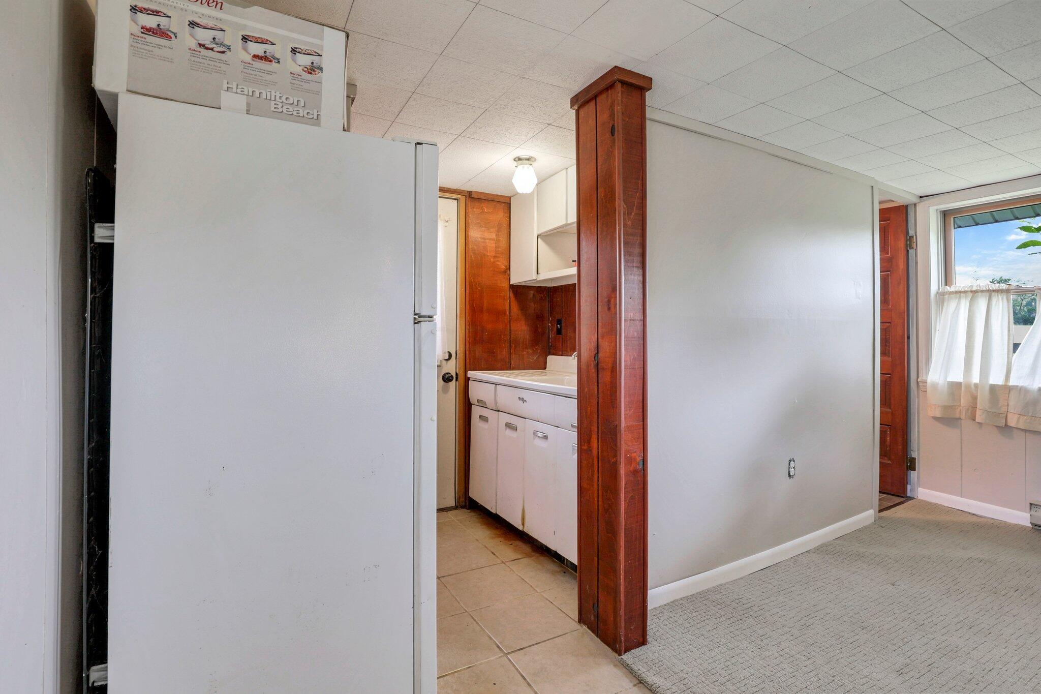 334 Old Columbus Road Springfield, OH 45505 - Photo 57 of 127 Tenant House/Old Farmers Quarters Kitchenette