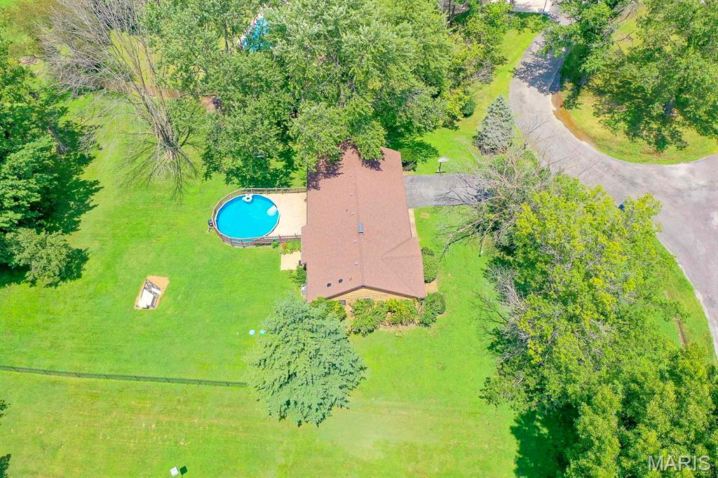711 Cheshire Road Troy, IL 62294 - Photo 8 of 51 Gallery Image 8