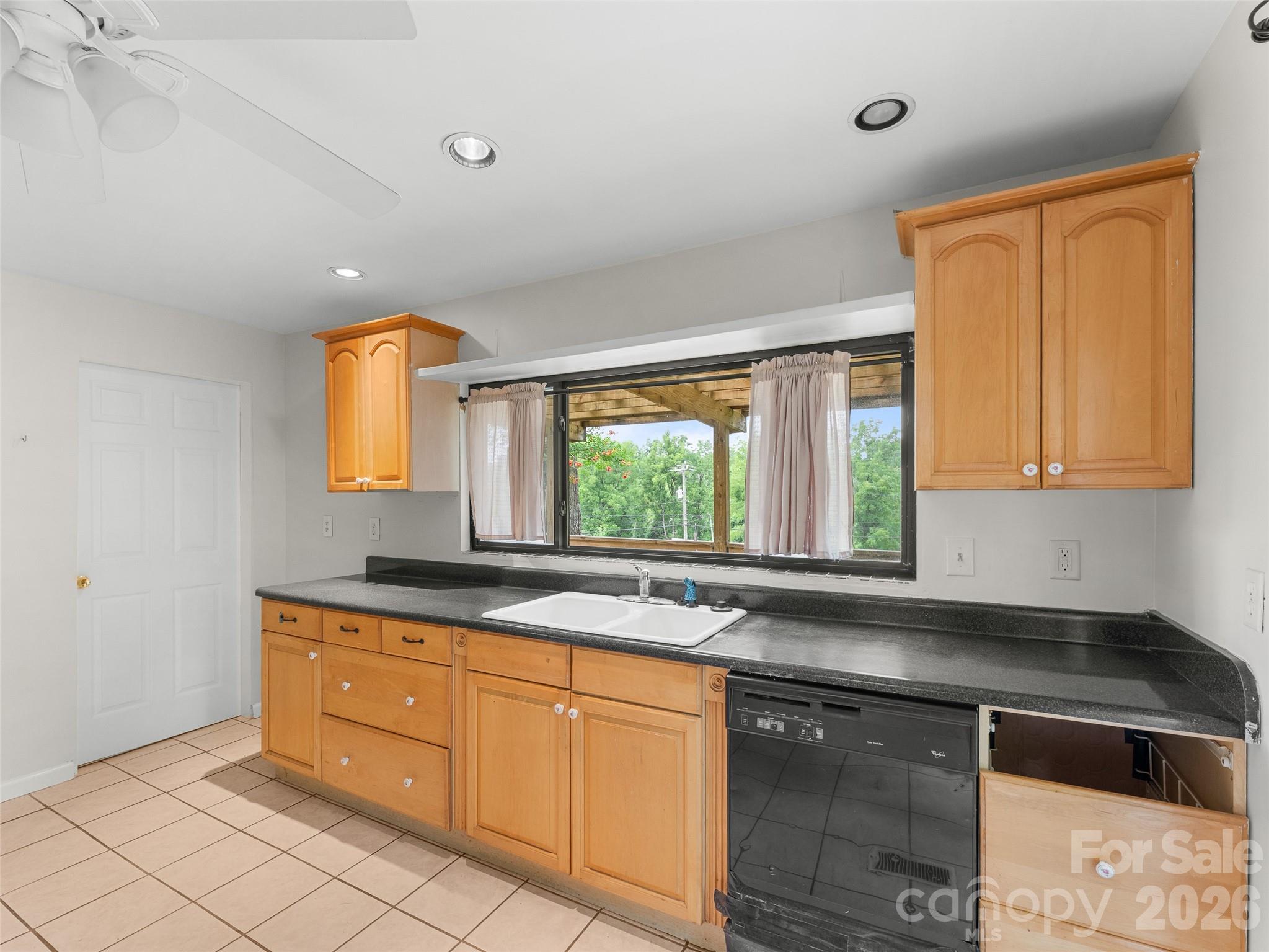 1705 Willow Road Hendersonville, NC 28739 - Photo 16 of 30