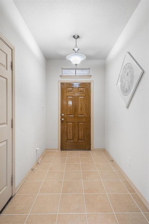 11004 Hawks Landing Road Fort Worth, TX 76052 - Photo 5 of 31