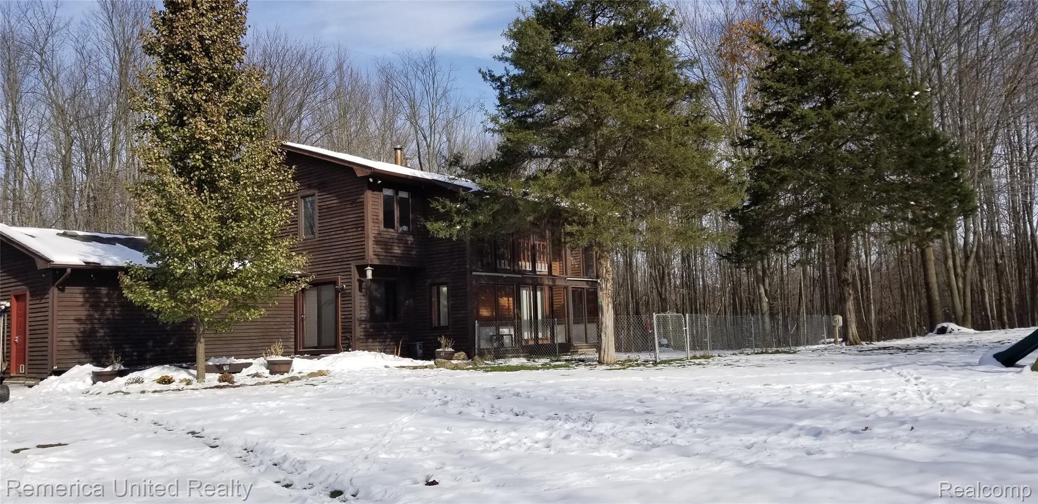 4144 Center Road Linden, MI 48451 - Photo 42 of 66 20191117_123734.jpg