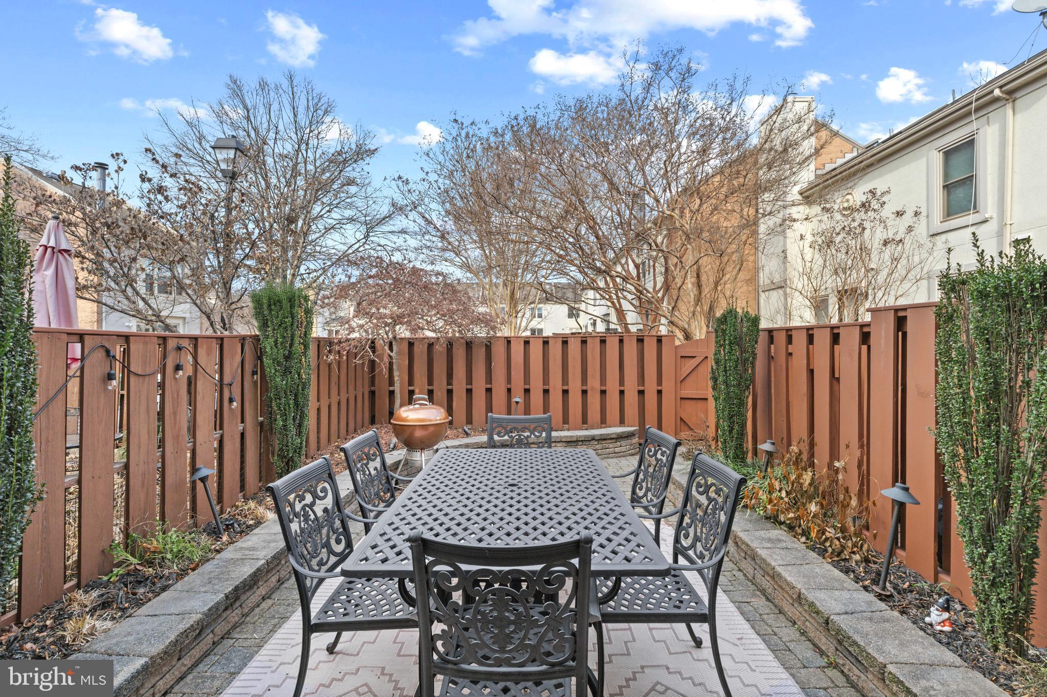 2922 Toone Street Baltimore, MD 21224 - Photo 36 of 41 Updated Fencing