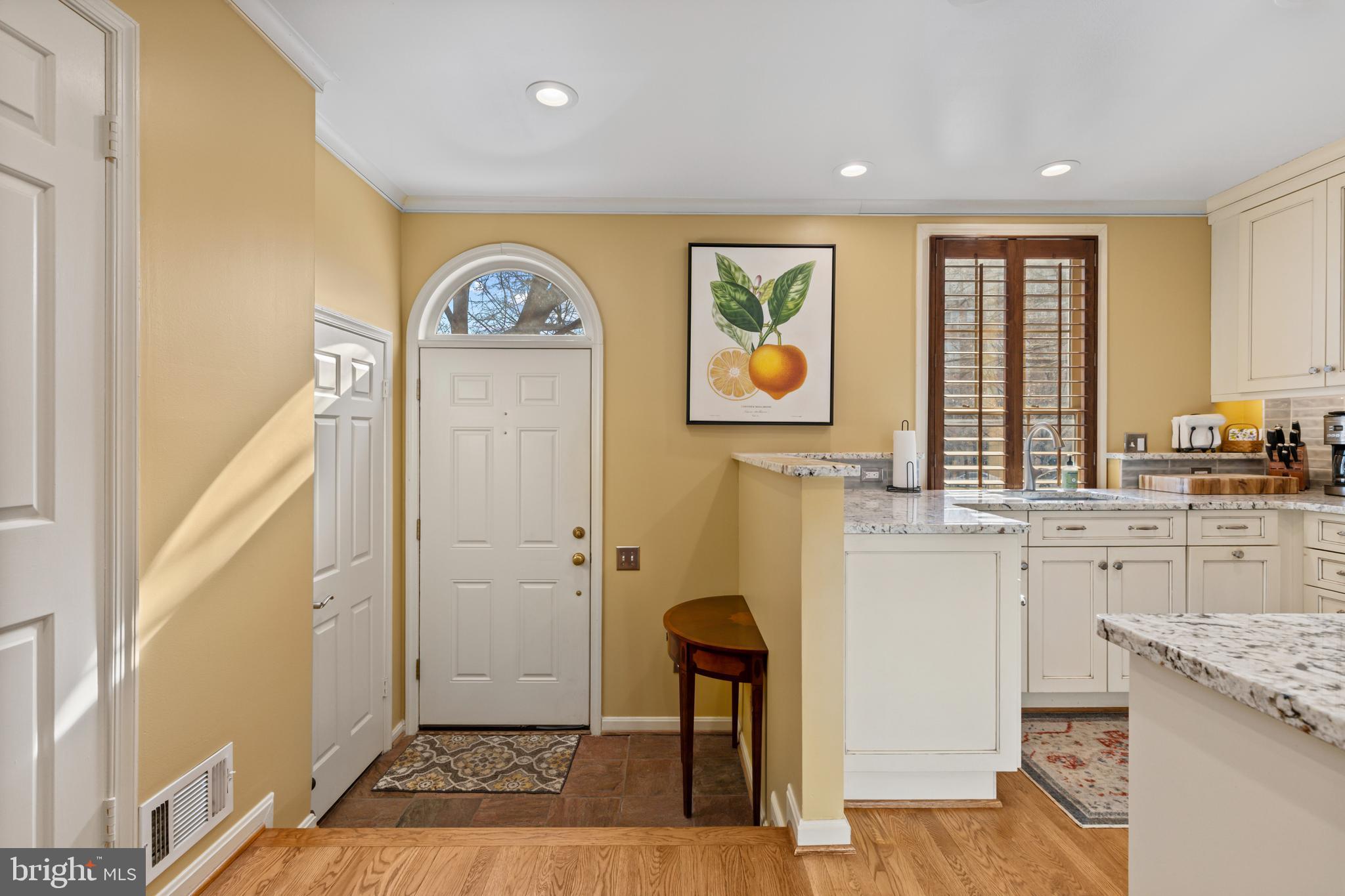 2922 Toone Street Baltimore, MD 21224 - Photo 5 of 41 Entry Way