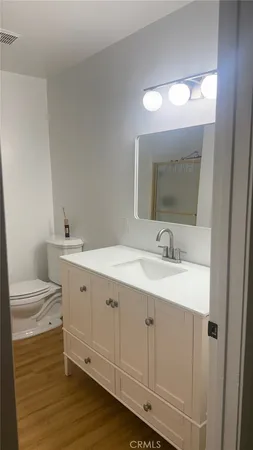$2,650 | 4520 Natick Avenue, Unit 206, Sherman Oaks, CA 91403