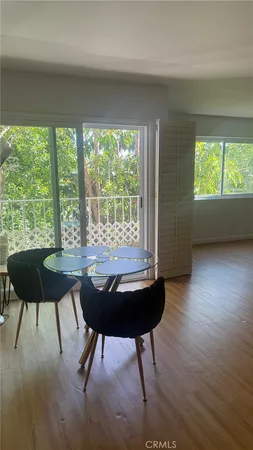 $2,650 | 4520 Natick Avenue, Unit 206, Sherman Oaks, CA 91403