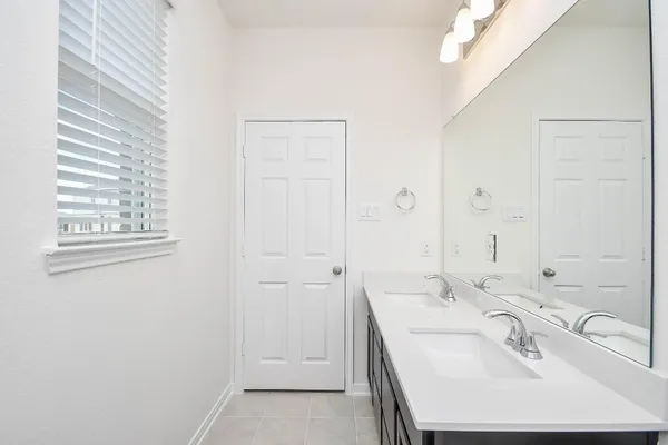 $2,400 | 25230 Benroe Street, Katy, TX 77493