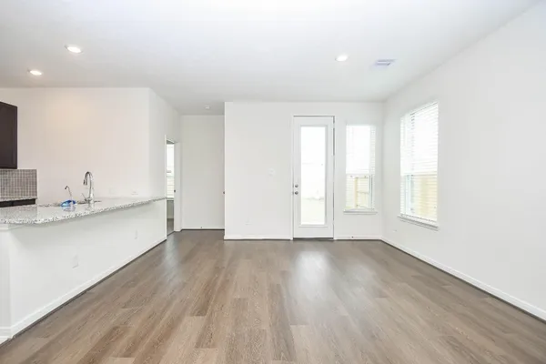 $2,400 | 25230 Benroe Street, Katy, TX 77493