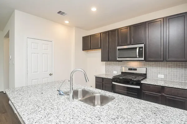 $2,400 | 25230 Benroe Street, Katy, TX 77493