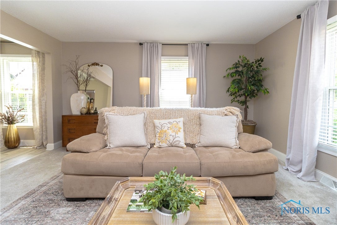 104 Rutledge Drive Waterville, OH 43566 - Photo 6 of 37 Gallery Image 6