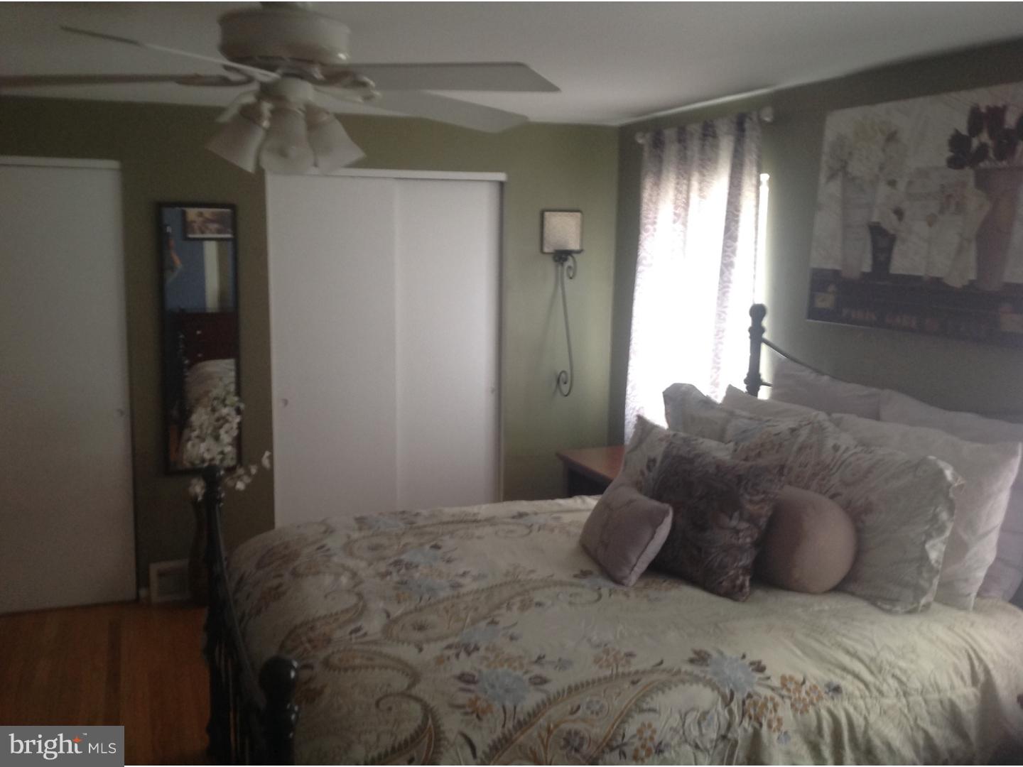 12453 Barbary Road Philadelphia, PA 19154 - Photo 16 of 25 Gallery Image 16