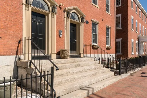$549,000 | 159 State Street, Unit 1B, Portsmouth, NH 03801