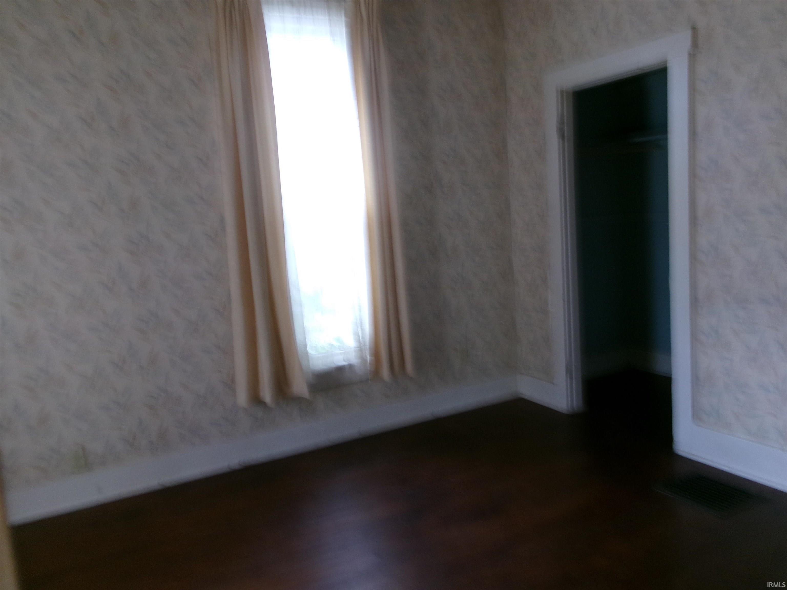 114 West 7th Street Peru, IN 46970 - Photo 4 of 11