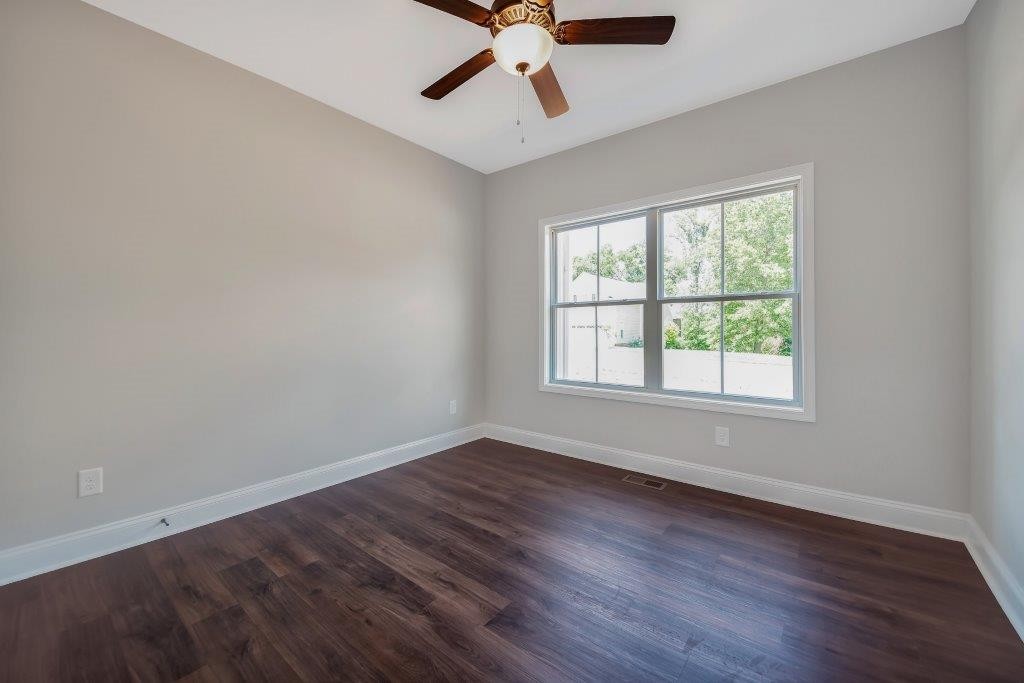 2994 Surrey Ridge Road Clarksville, TN 37043 - Photo 15 of 30 Gallery Image 15