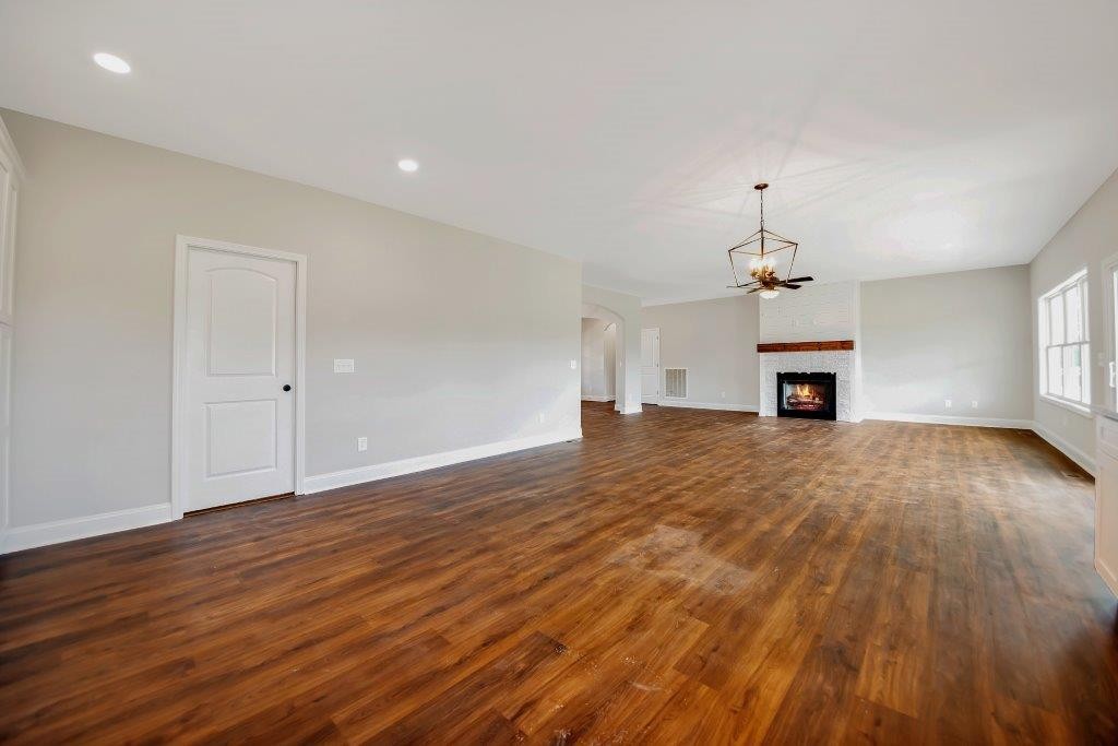 2994 Surrey Ridge Road Clarksville, TN 37043 - Photo 19 of 30 Gallery Image 19