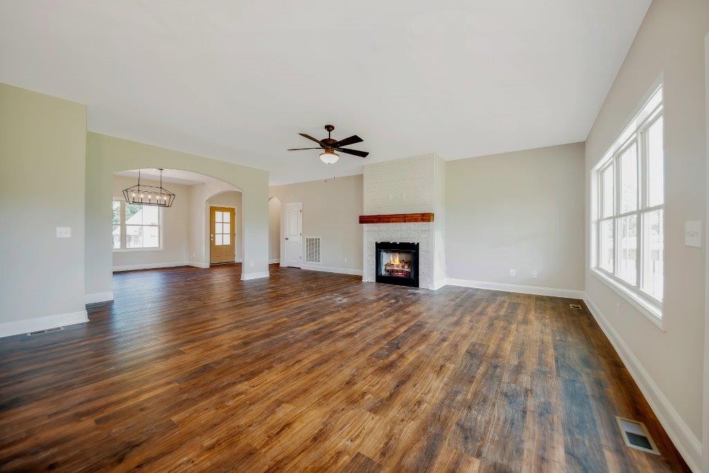 2994 Surrey Ridge Road Clarksville, TN 37043 - Photo 20 of 30 Gallery Image 20