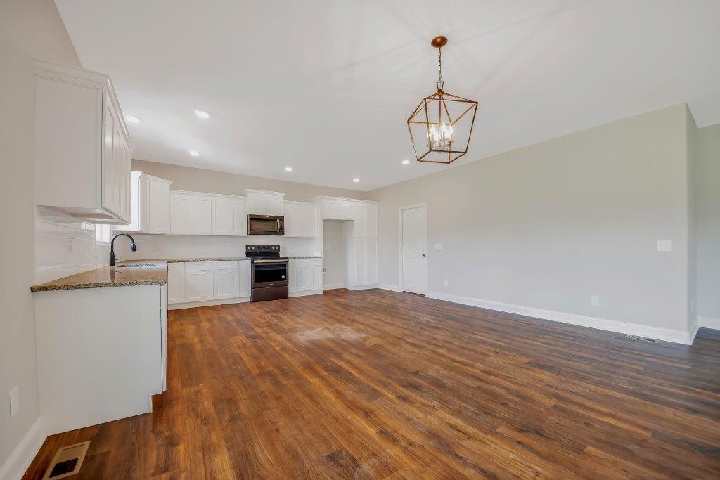 2994 Surrey Ridge Road Clarksville, TN 37043 - Photo 21 of 30 Gallery Image 21