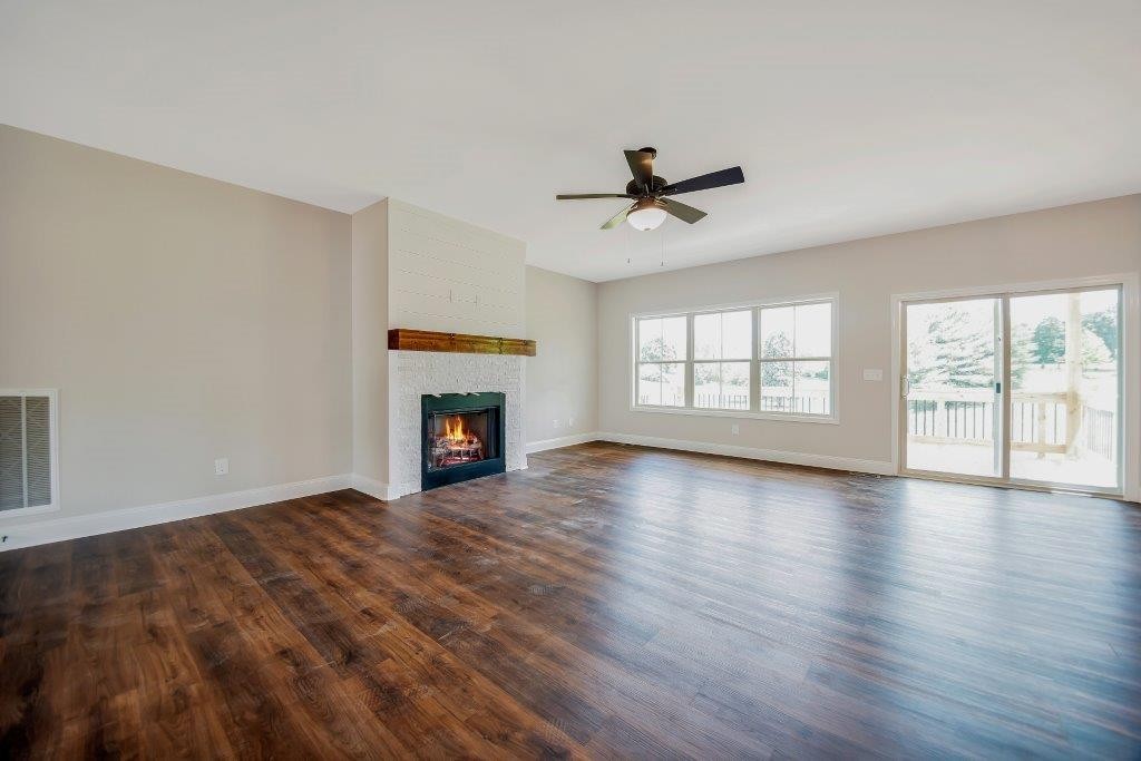 2994 Surrey Ridge Road Clarksville, TN 37043 - Photo 24 of 30 Gallery Image 24