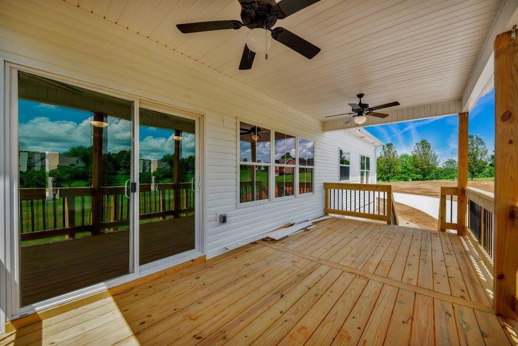 2994 Surrey Ridge Road Clarksville, TN 37043 - Photo 30 of 30 Gallery Image 30