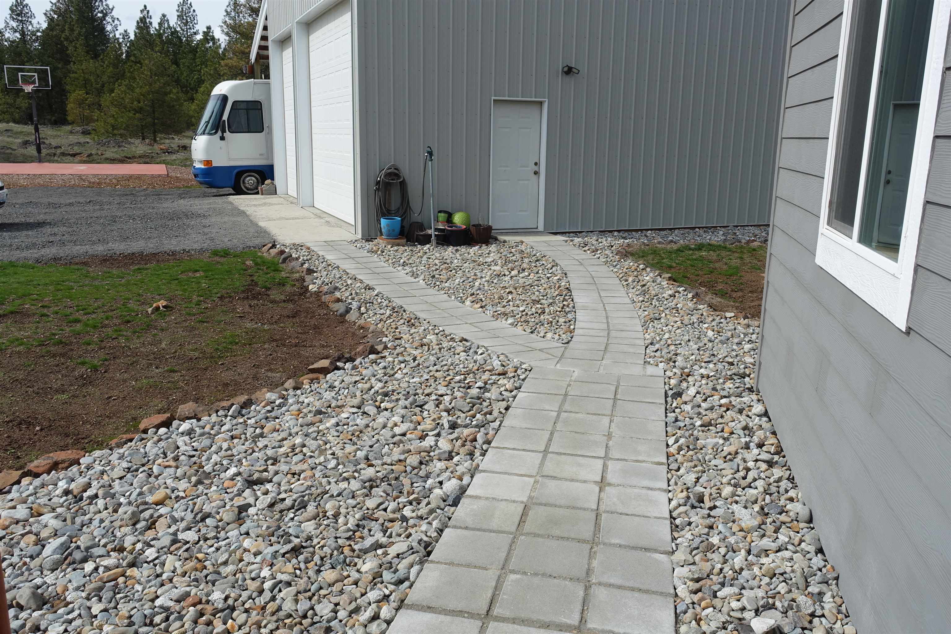 27820 West Drumheller Road Cheney, WA 99004 - Photo 34 of 48