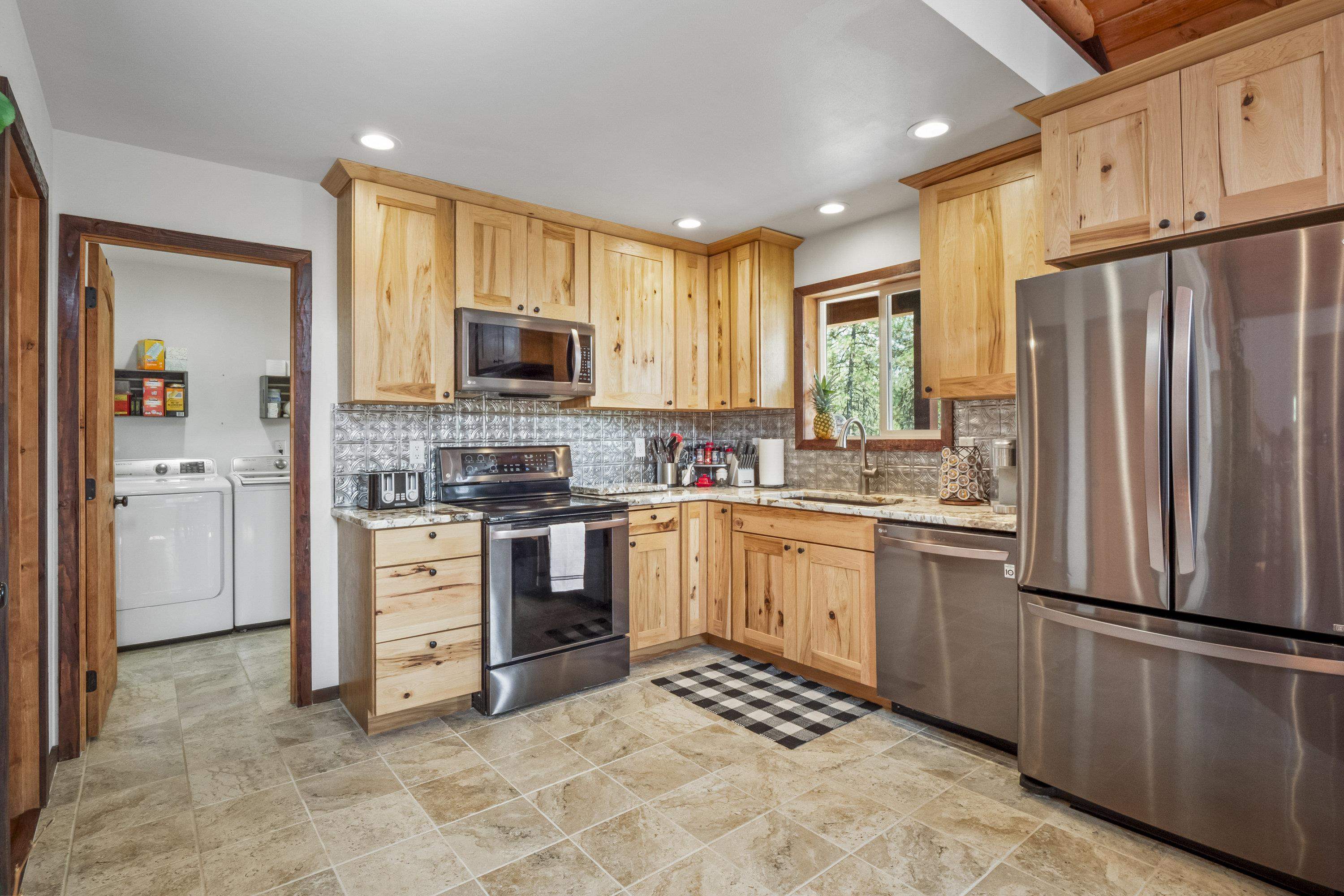 27820 West Drumheller Road Cheney, WA 99004 - Photo 9 of 48