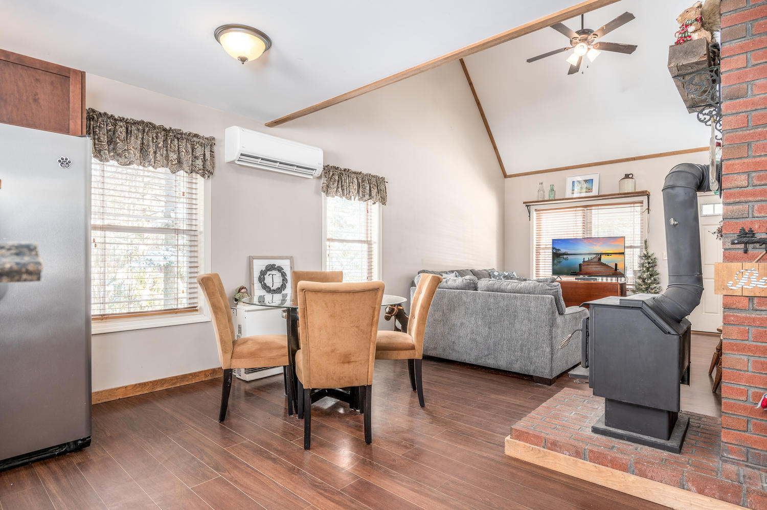 112 Fernald Road Poland, ME 04274 - Photo 8 of 49 112 Fernald Rd Poland ME 04274-large-009