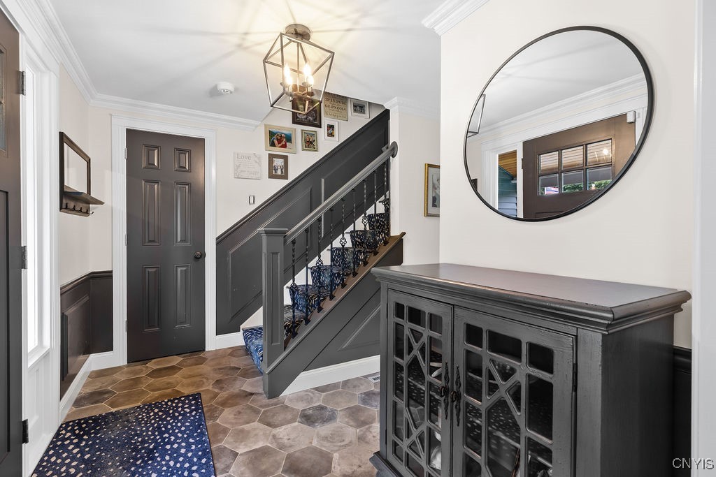 108 Flint Path Camillus, NY 13219 - Photo 8 of 50