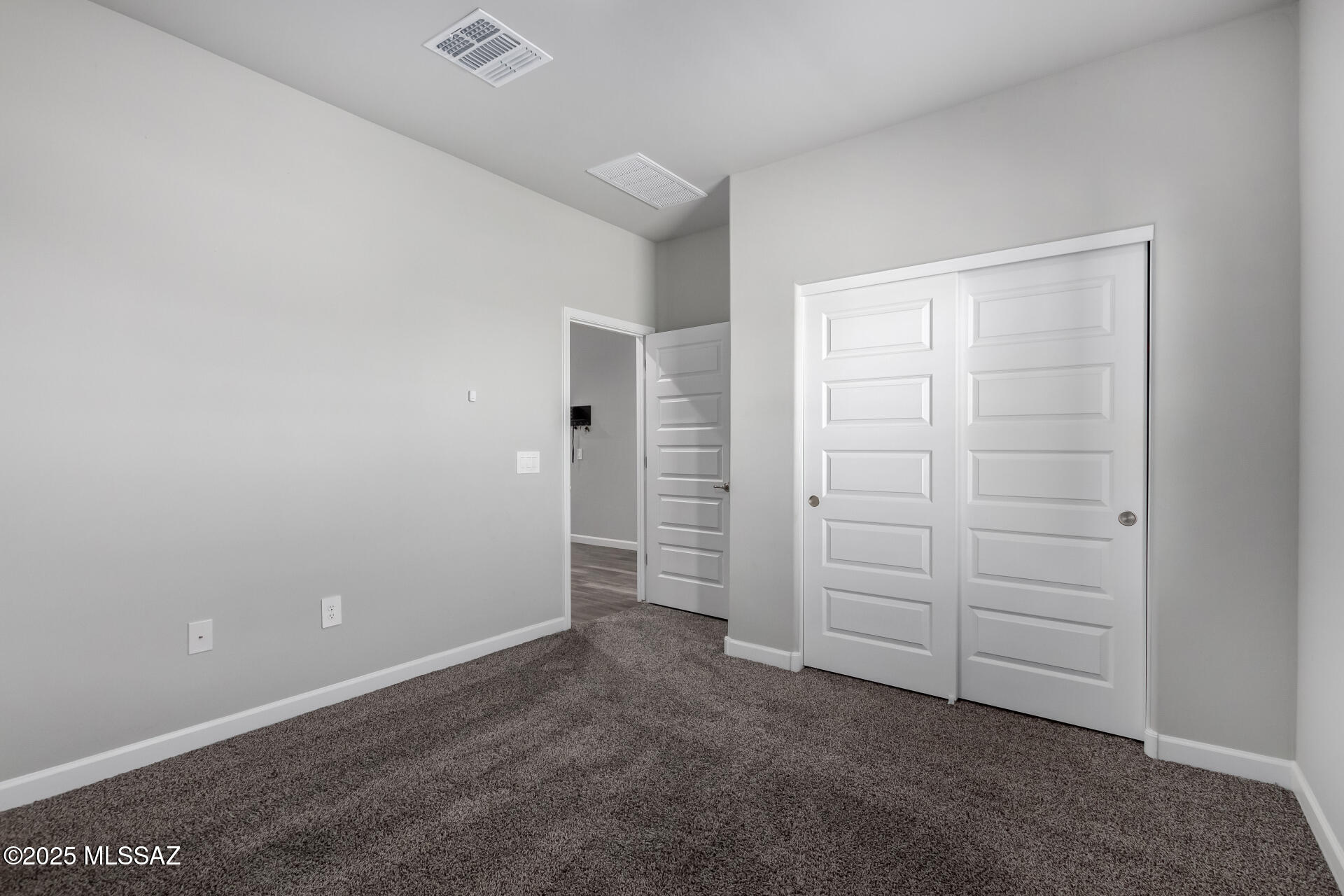 17141 West Gatling Road Marana, AZ 85653 - Photo 14 of 37