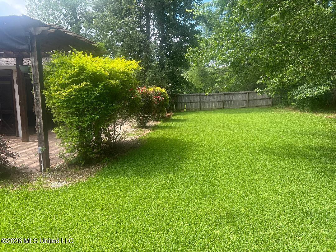 420 Pecan Circle Brandon, MS 39042 - Photo 7 of 25 back3
