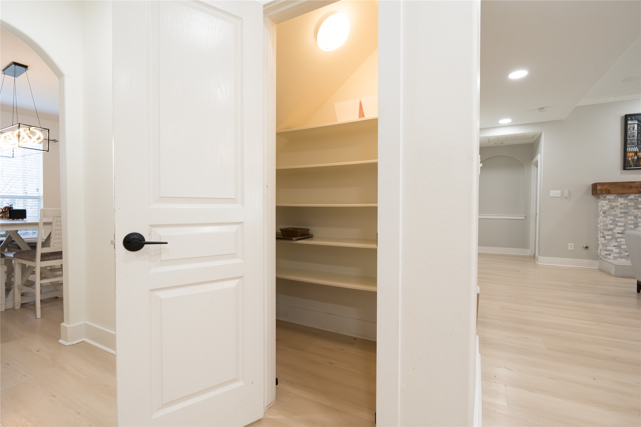 22 Regan Court Spring, TX 77382 - Photo 12 of 46