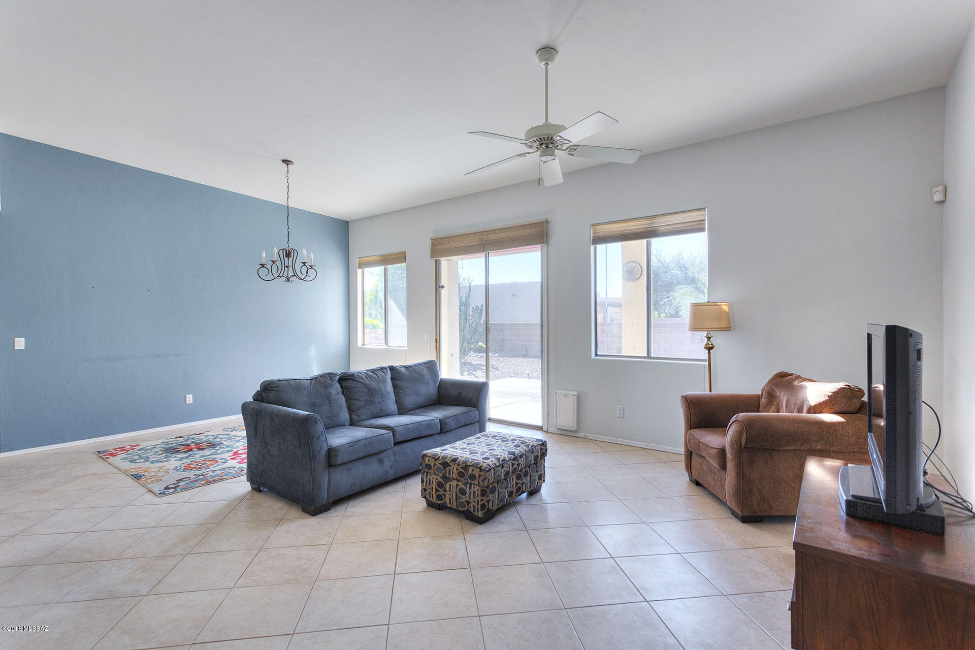 573 Pyramid Point Court Oro Valley, AZ 85737 - Photo 4 of 21
