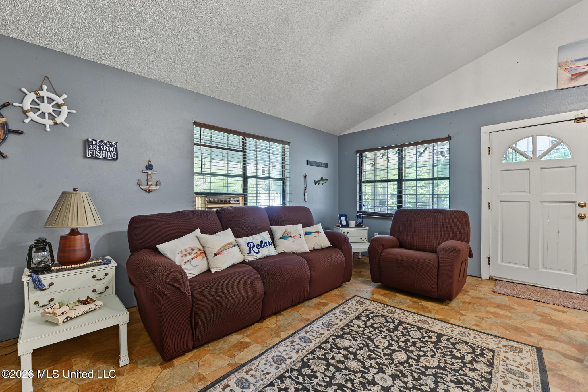 132 River Bend Road Lucedale, MS 39452 - Photo 5 of 34 Living