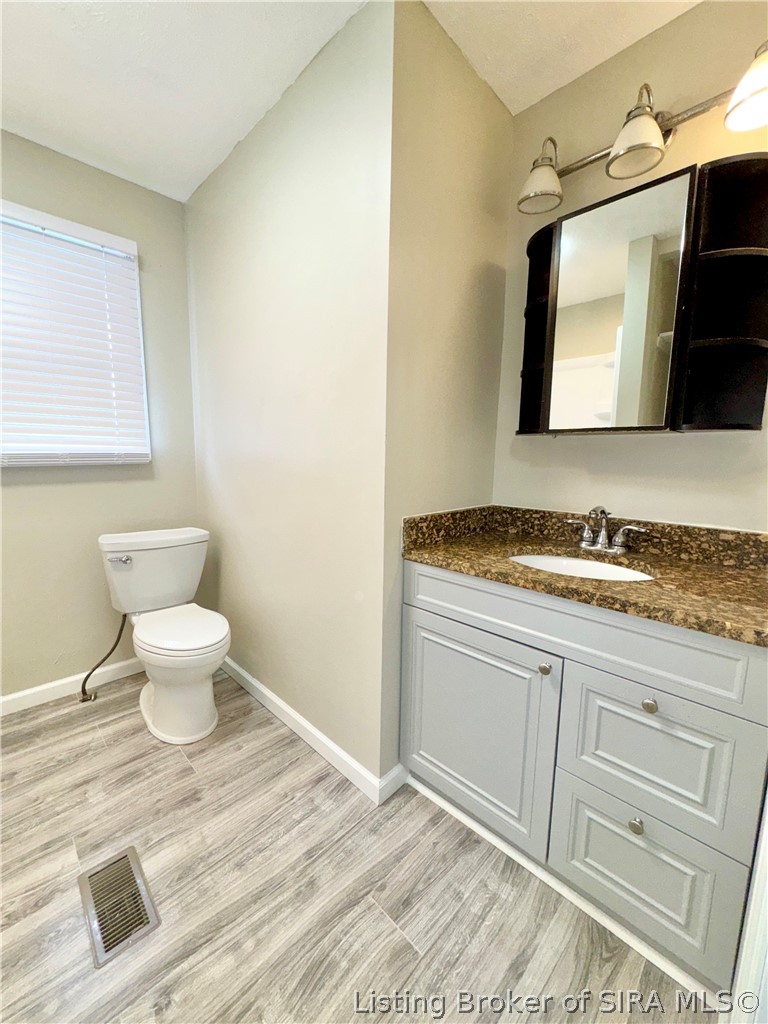 1927 West Booe Road Austin, IN 47102 - Photo 18 of 27 Bathroom 2