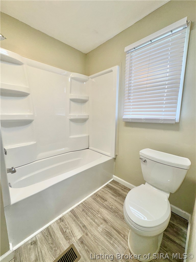 1927 West Booe Road Austin, IN 47102 - Photo 19 of 27 Bathroom 2