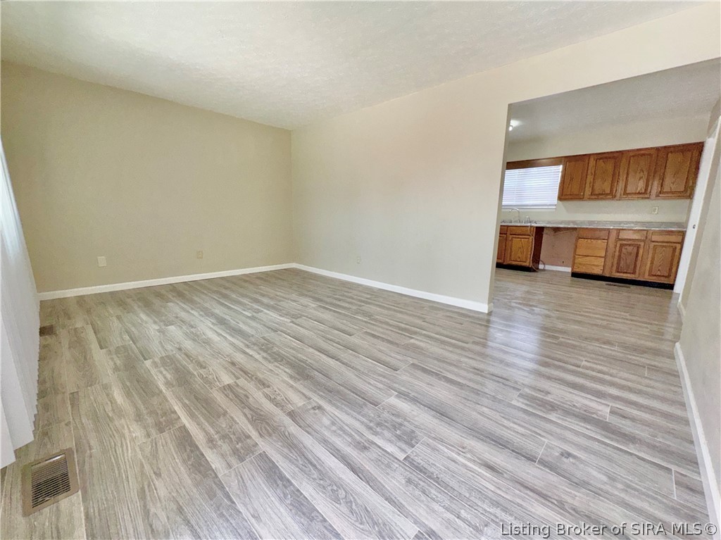 1927 West Booe Road Austin, IN 47102 - Photo 7 of 27 Living Room