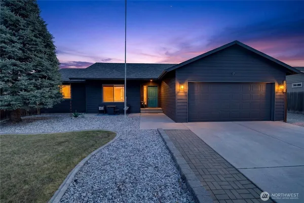 $495,000 | 2532 Aviation Drive, East Wenatchee, WA 98802