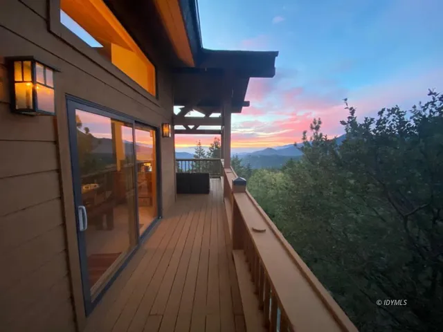 $1,295,000 | 53025 Cedar Crest Drive, Pine Cove, CA 92549