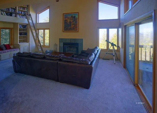 $1,295,000 | 53025 Cedar Crest Drive, Pine Cove, CA 92549