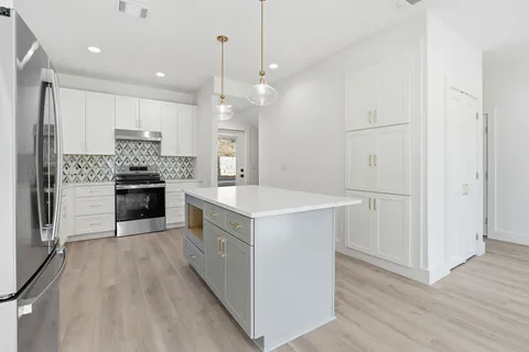 $325,000 | 143 Onini Court, Bastrop, TX 78602