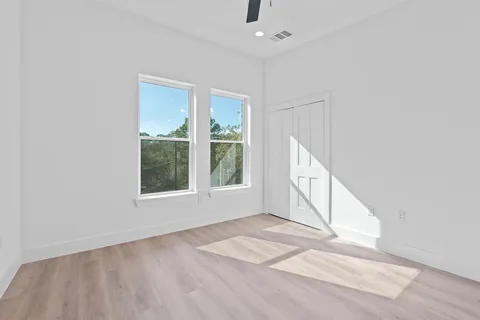 $325,000 | 143 Onini Court, Bastrop, TX 78602