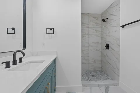 $325,000 | 143 Onini Court, Bastrop, TX 78602